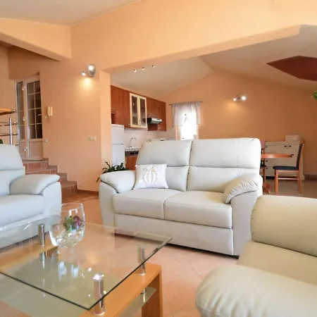 Mladen-3 By Interhome Apartment
