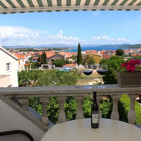 Apartmán Mladen-3 By Interhome Vodice