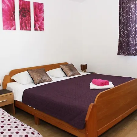 Mladen-3 By Interhome * Vodice