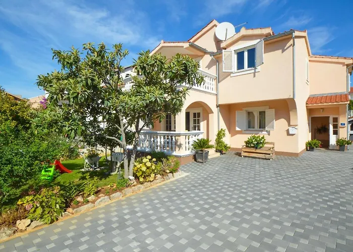 Apartman Mladen-3 By Interhome *