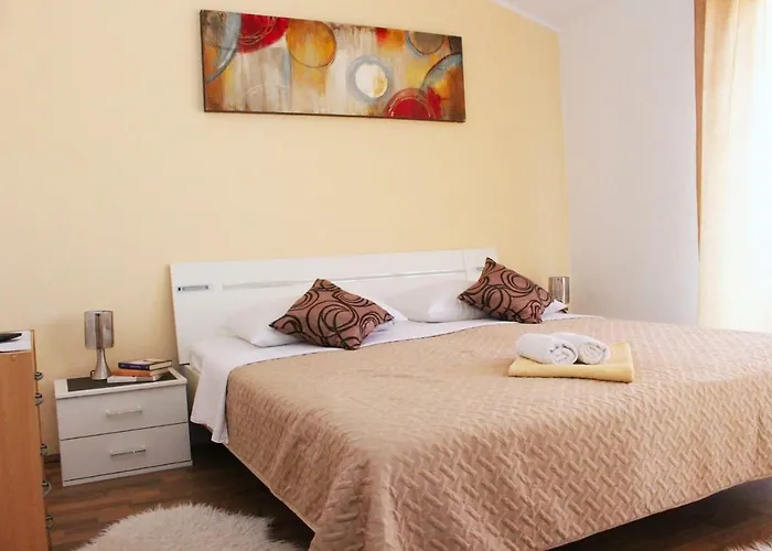 Apartman Mladen-3 By Interhome *